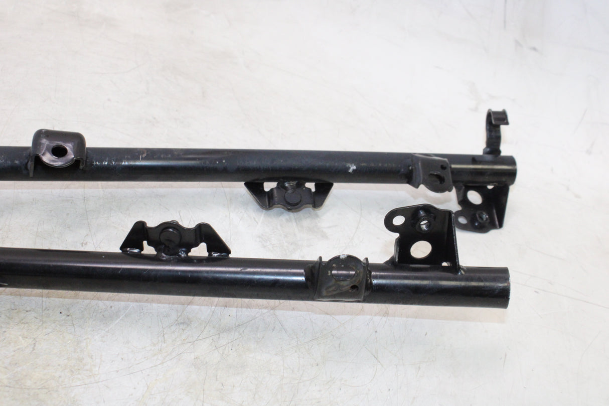 2010 Honda Elite 110 NHX110 OEM RIGHT REAR BACK PASSENGER PEG W BRACKET PAIR