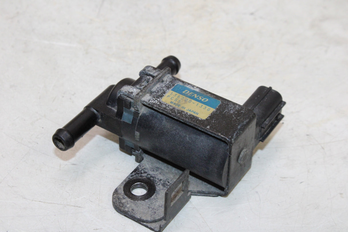 2000 Honda CBR900RR OEM AIR VALVE SOLENOID TOP ENGINE SWITCH SENSOR