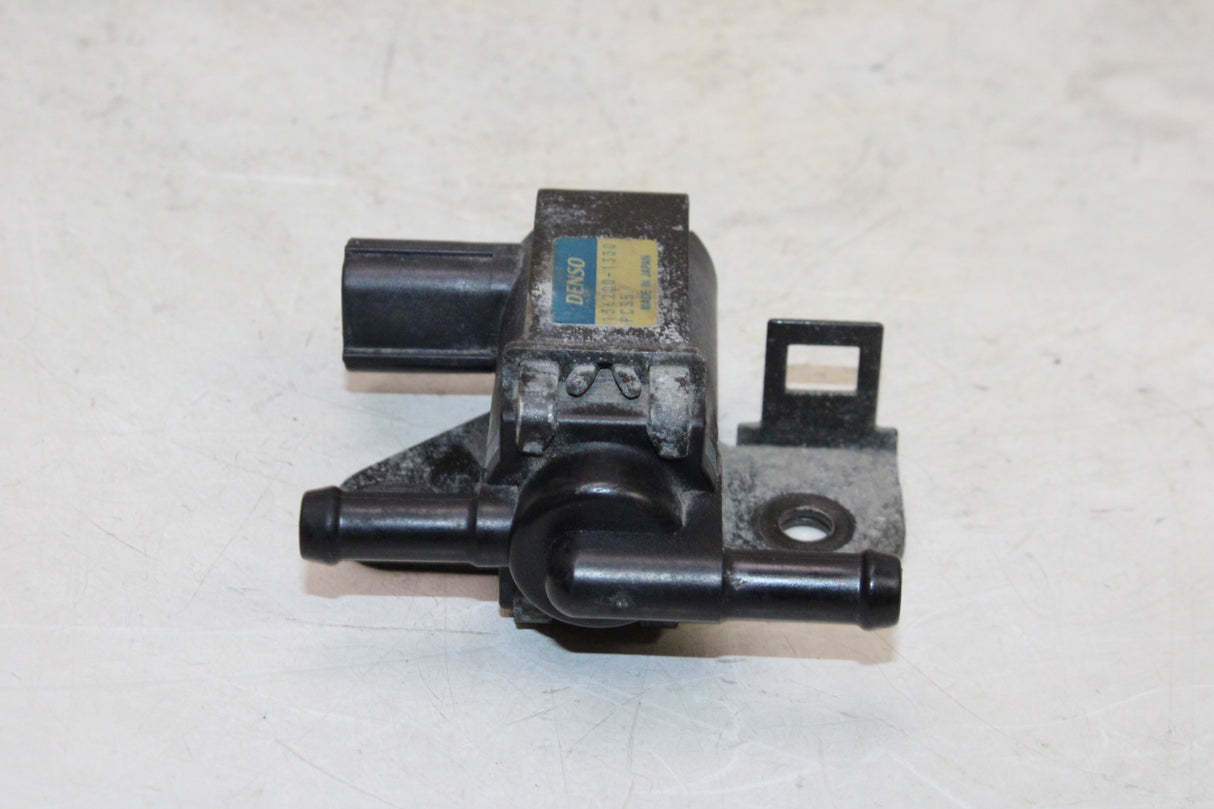 2000 Honda CBR900RR OEM AIR VALVE SOLENOID TOP ENGINE SWITCH SENSOR
