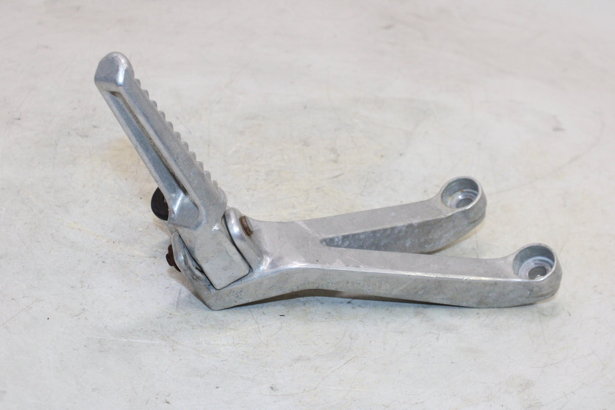 2000 Honda CBR900RR OEM RIGHT REAR BACK PASSENGER PEG