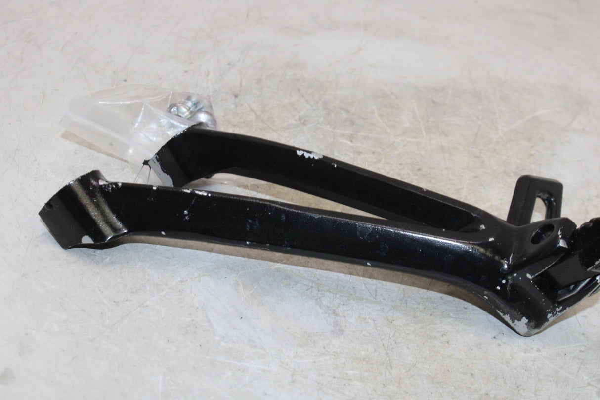 2007 Suzuki GSXR600 OEM LEFT REAR BACK PASSENGER PEG
