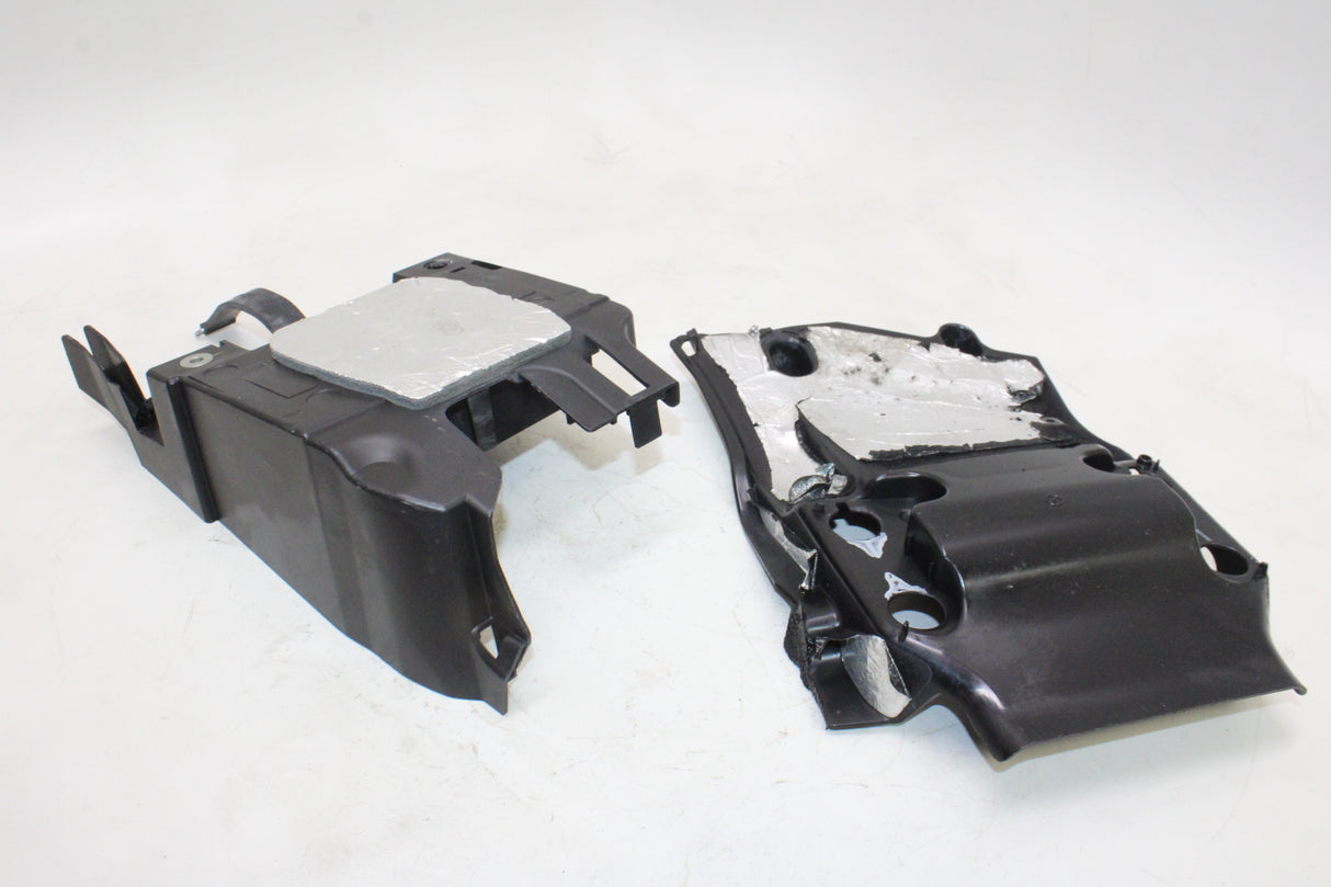 2009 Yamaha YZF R1 OEM REAR BACK TAIL UNDERTAIL BATTERY TRAY PLASTIC PAIR