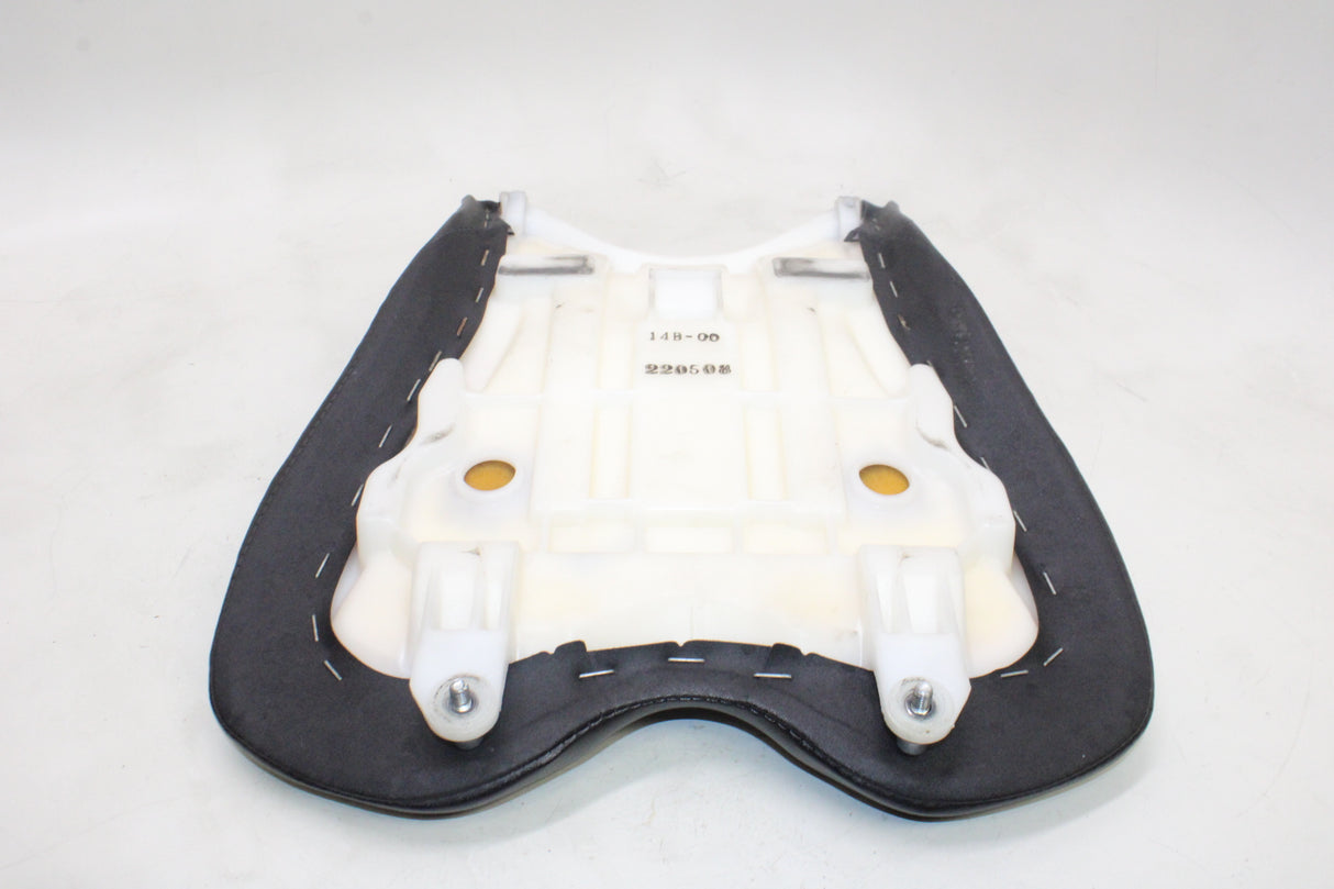 2009 Yamaha YZF R1 OEM FRONT DRIVERS SEAT PAD SADDLE PILLION