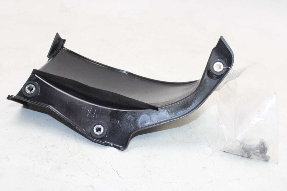 2009 Yamaha YZF R1 OEM REAR BACK WHEEL TIRE HUGGER FENDER
