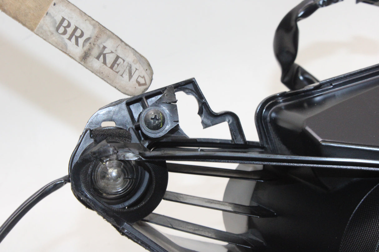 2009 Yamaha YZF R1 OEM FRONT HEADLIGHT HEAD LIGHT LAMP