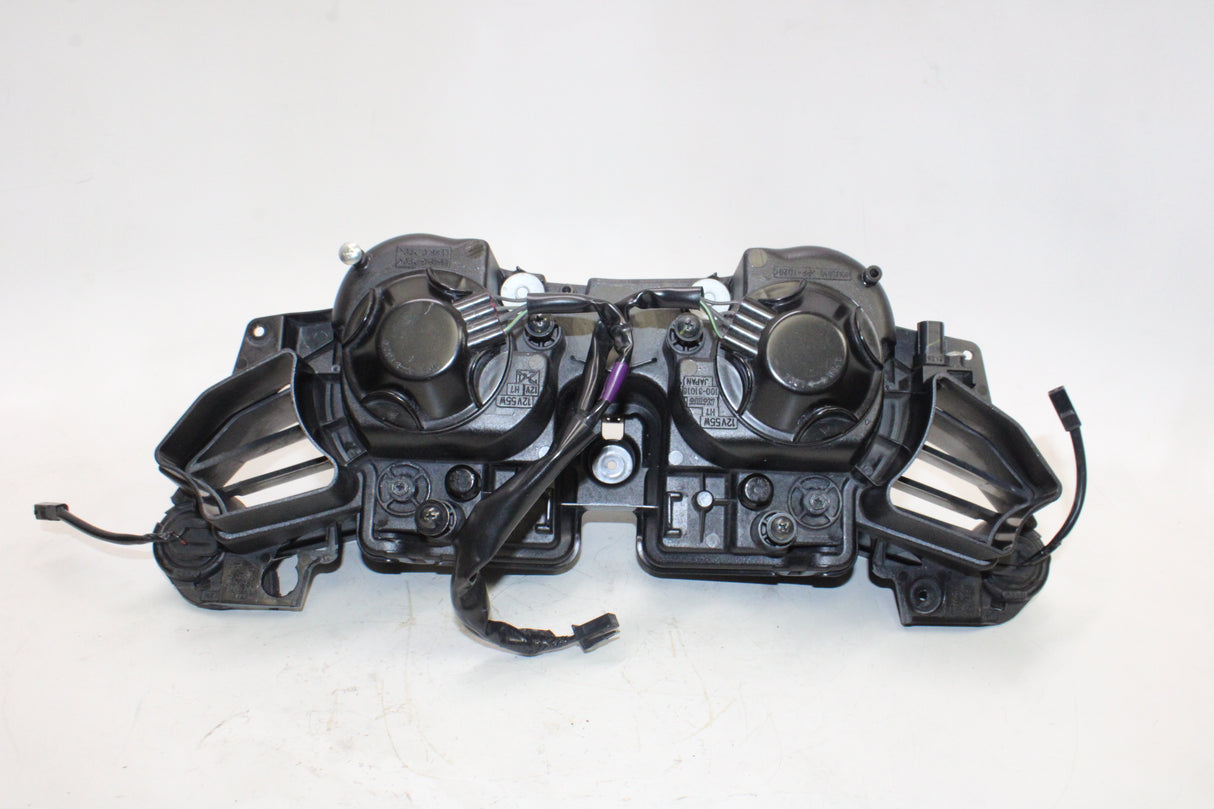 2009 Yamaha YZF R1 OEM FRONT HEADLIGHT HEAD LIGHT LAMP