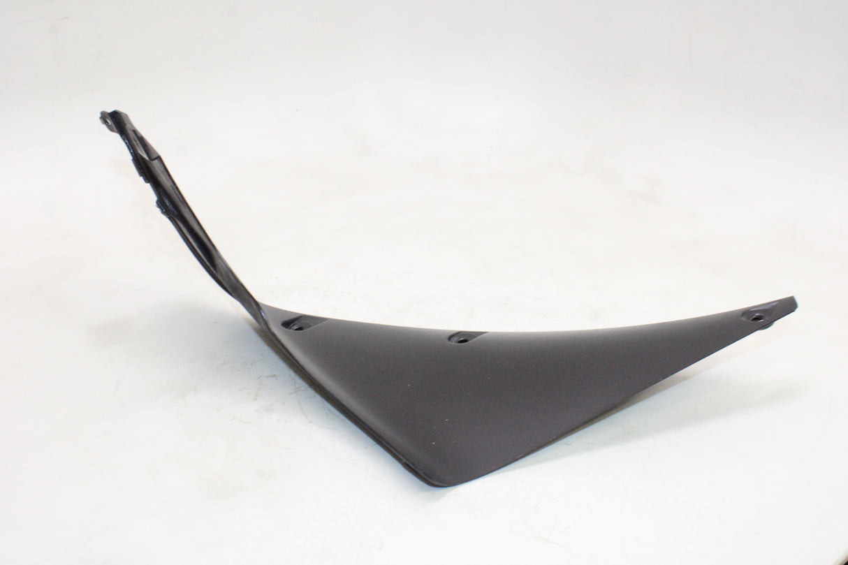 2009 Yamaha YZF R1 OEM FRONT RIGHT INNER FAIRING COWL PANEL TRIM