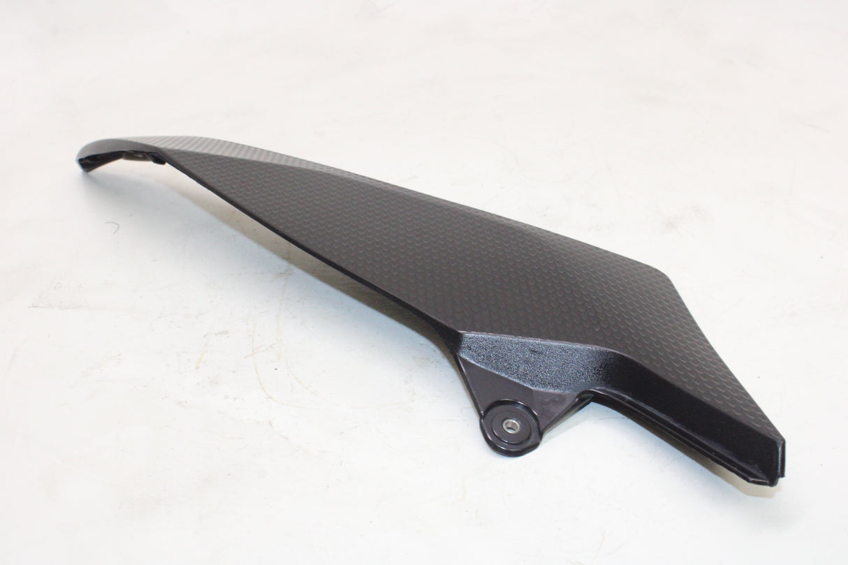2009 Yamaha YZF R1 OEM RIGHT GAS TANK FUEL CELL PANEL COVER TRIM COWL