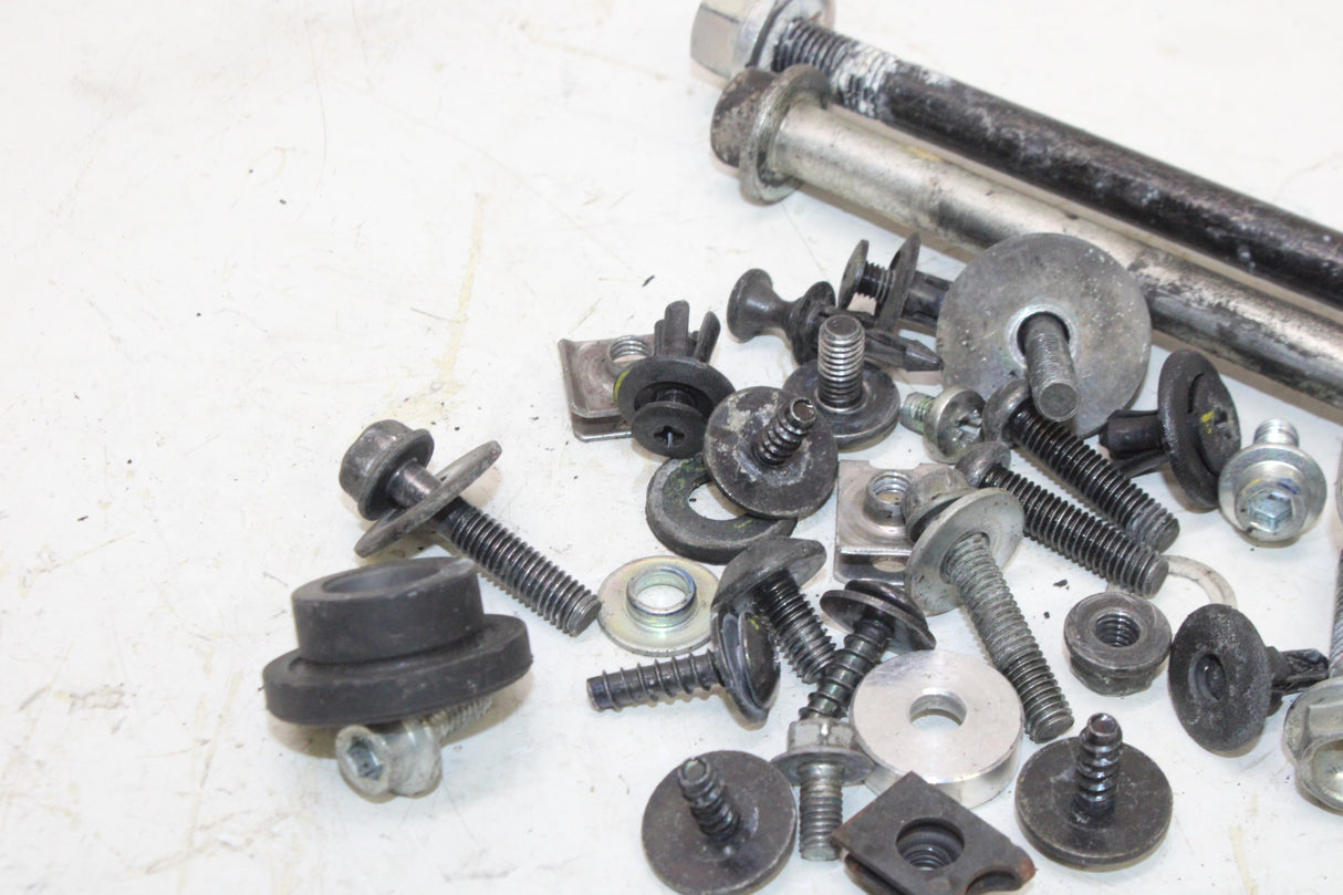 2009 Yamaha YZF R1 OEM ENGINE MOUNTING BOLTS HARDWARE MOTOR SCREWS