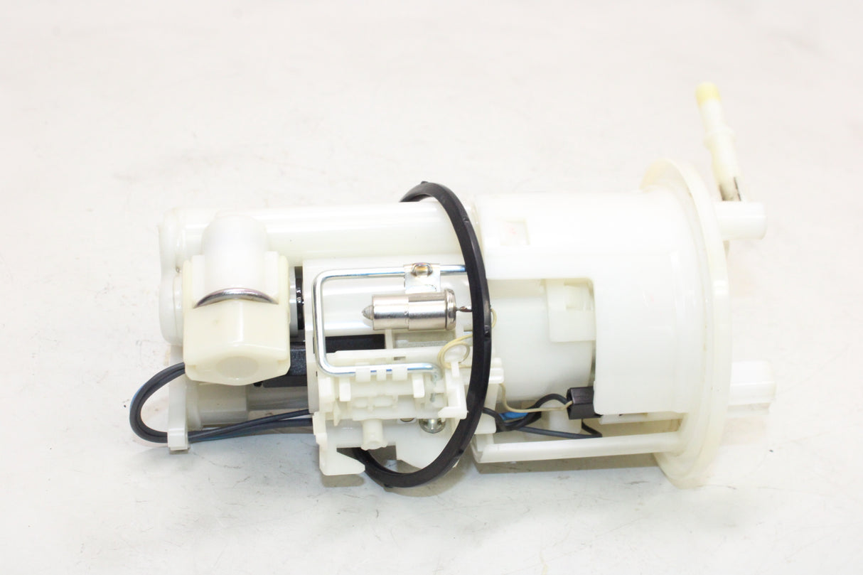 2009 Yamaha YZF R1 OEM FUEL PUMP GAS PETROL SENDER UNIT