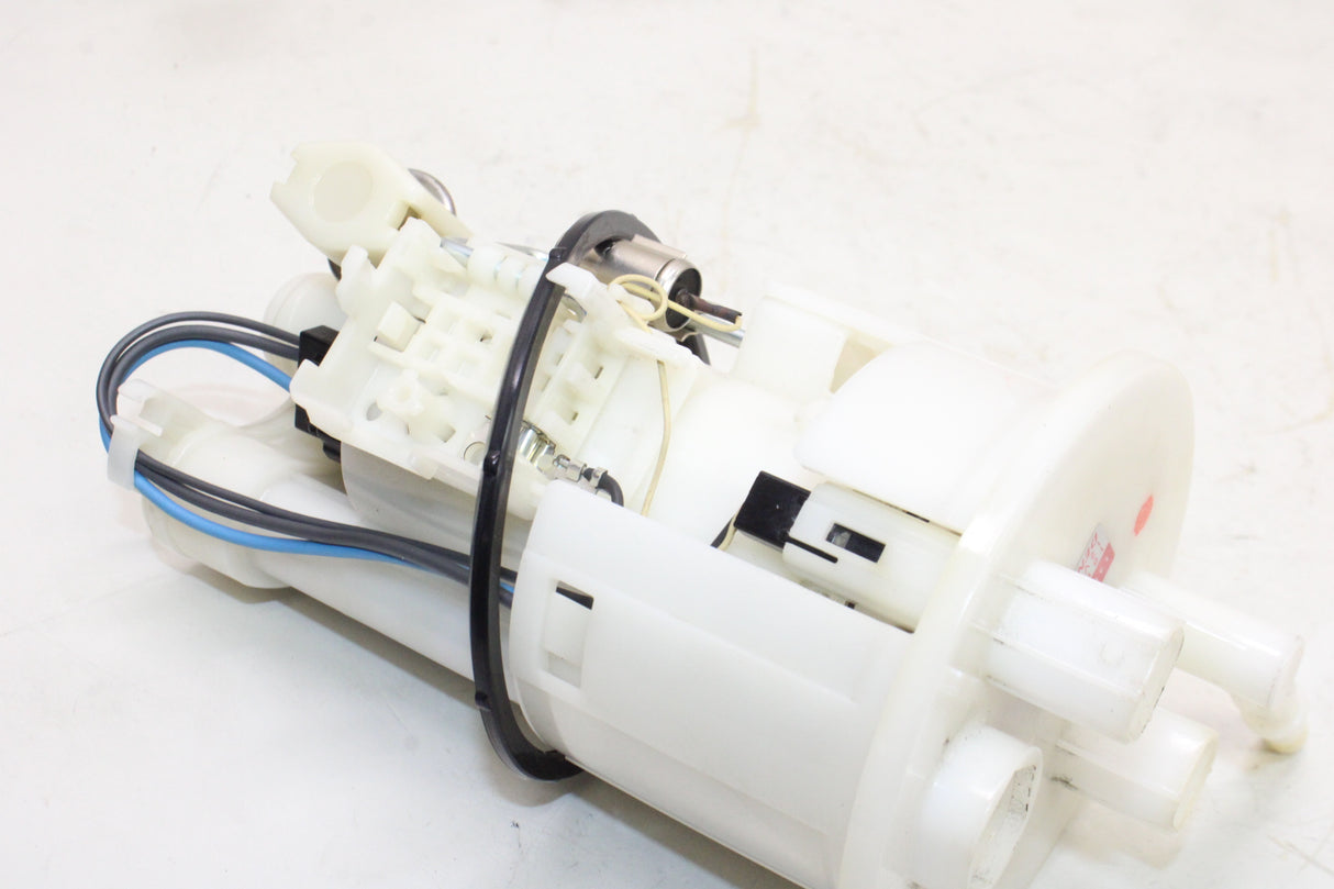 2009 Yamaha YZF R1 OEM FUEL PUMP GAS PETROL SENDER UNIT