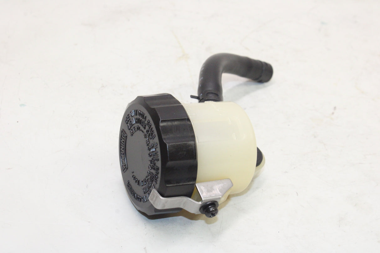 2009 Yamaha YZF R1 OEM FRONT BRAKE MASTER FLUID RESERVOIR TANK BOTTLE