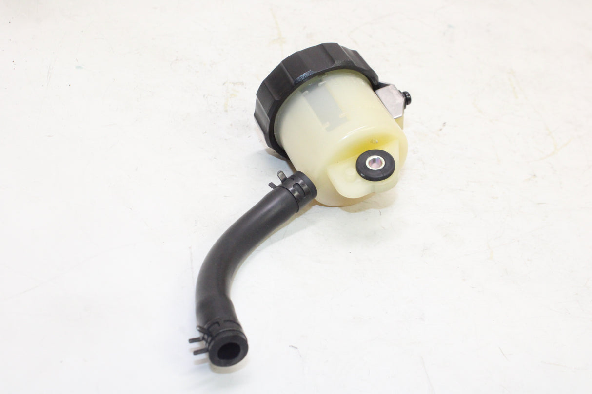 2009 Yamaha YZF R1 OEM FRONT BRAKE MASTER FLUID RESERVOIR TANK BOTTLE