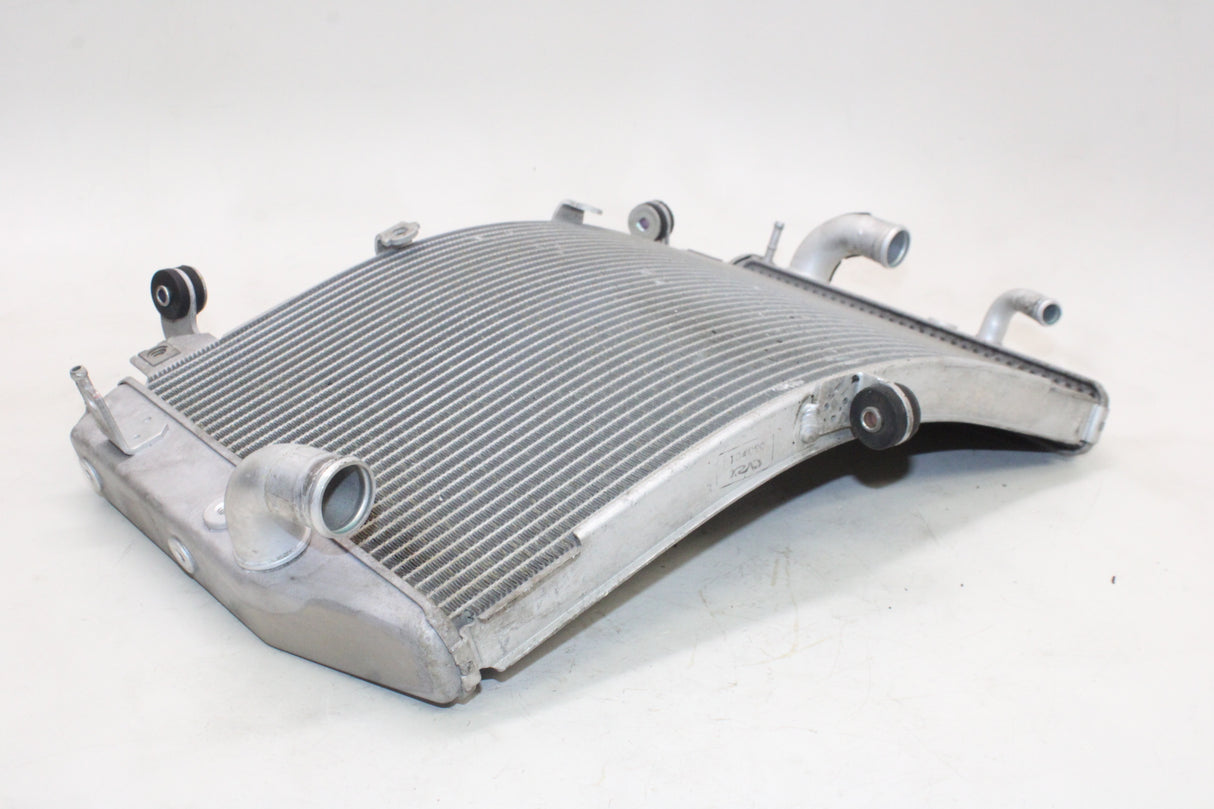2009 Yamaha YZF R1 OEM ENGINE RADIATOR MOTOR COOLER COOLING W CAP