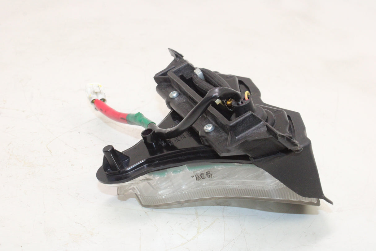 2009 Yamaha YZF R1 OEM REAR TAIL TAILLIGHT BACK BRAKE LIGHT