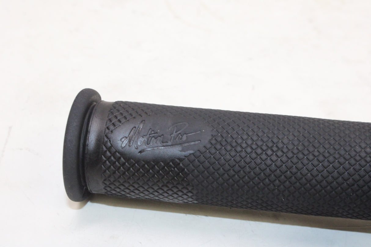 2009 Yamaha YZF R1 OEM LEFT SIDE CLIPON HANDLEBAR GRIP