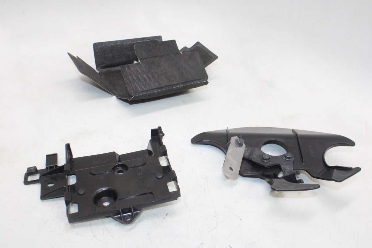 2009 Yamaha YZF R1 OEM MISC INNER COWLS COVERS