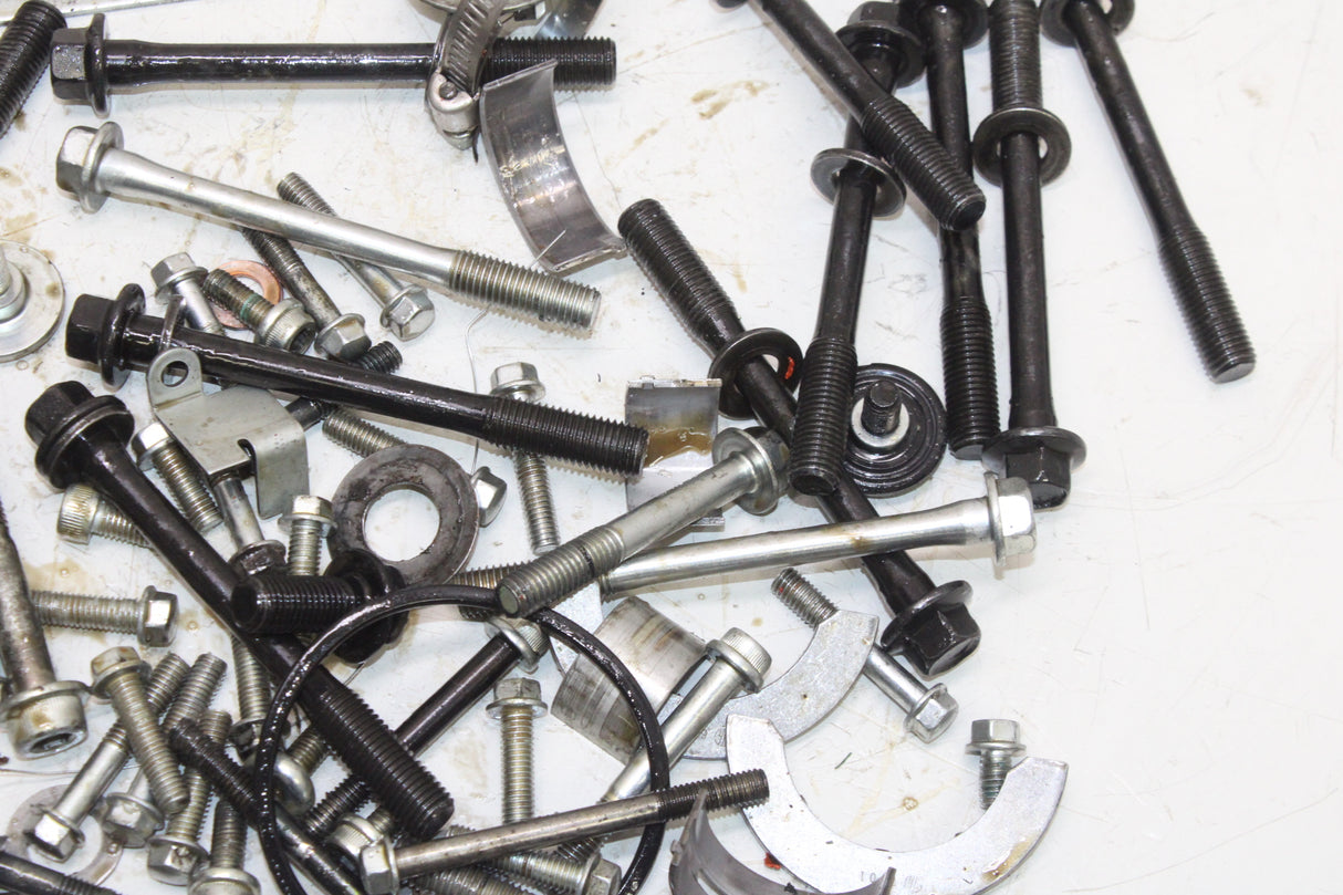 2007 Suzuki GSXR750 OEM ENGINE MOUNTING BOLTS HARDWARE MOTOR SCREWS