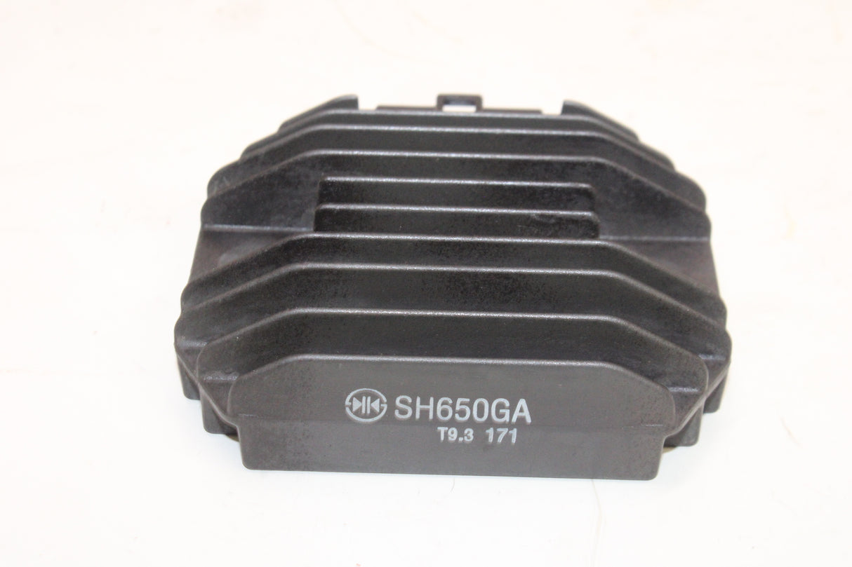 2009 Kawasaki Ninja 250R EX250J OEM RECTIFIER VOLTAGE REGULATOR