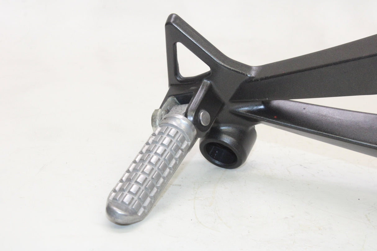 2009 Kawasaki Ninja 250R EX250J OEM RIGHT REAR BACK PASSENGER PEG