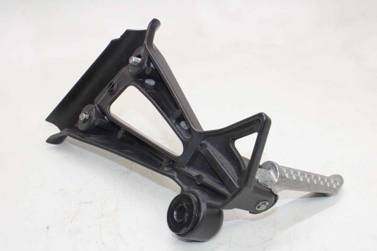 2009 Kawasaki Ninja 250R EX250J OEM RIGHT REAR BACK PASSENGER PEG