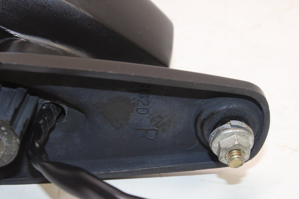 2000 Kawasaki Ninja 250R EX250J OEM RIGHT FRONT TURN SIGNAL LIGHT INDICATOR