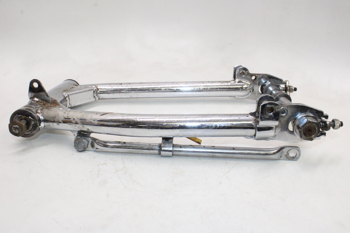 1966 Triumph Trophy 650 TR6R OEM REAR SWINGARM BACK SUSPENSION SWING ARM