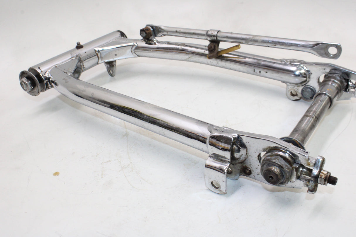 1966 Triumph Trophy 650 TR6R OEM REAR SWINGARM BACK SUSPENSION SWING ARM