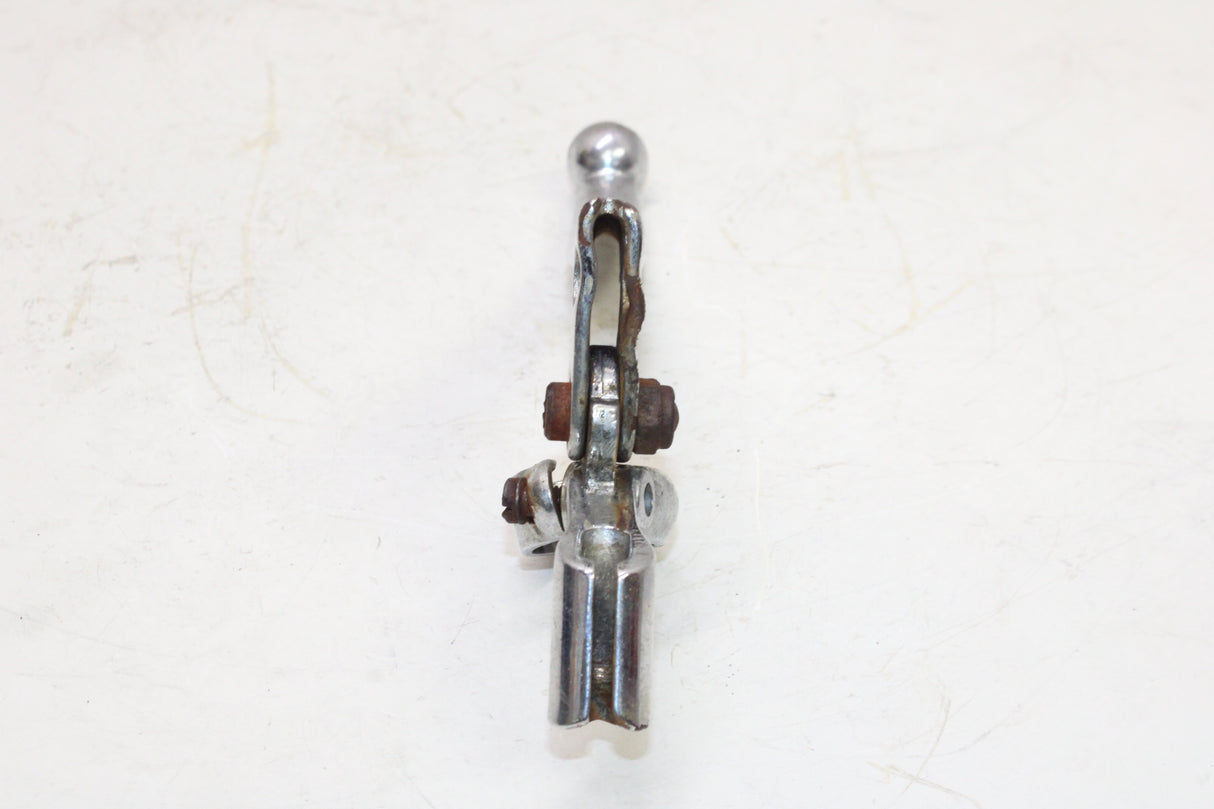 1966 Triumph Trophy 650 TR6R OEM CLUTCH PERCH MOUNT WITH LEVER