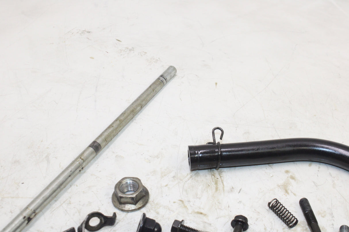 1997 Kawasaki Vulcan 1500 VN1500-D OEM ENGINE MOUNTING BOLTS MOTOR SCREWS