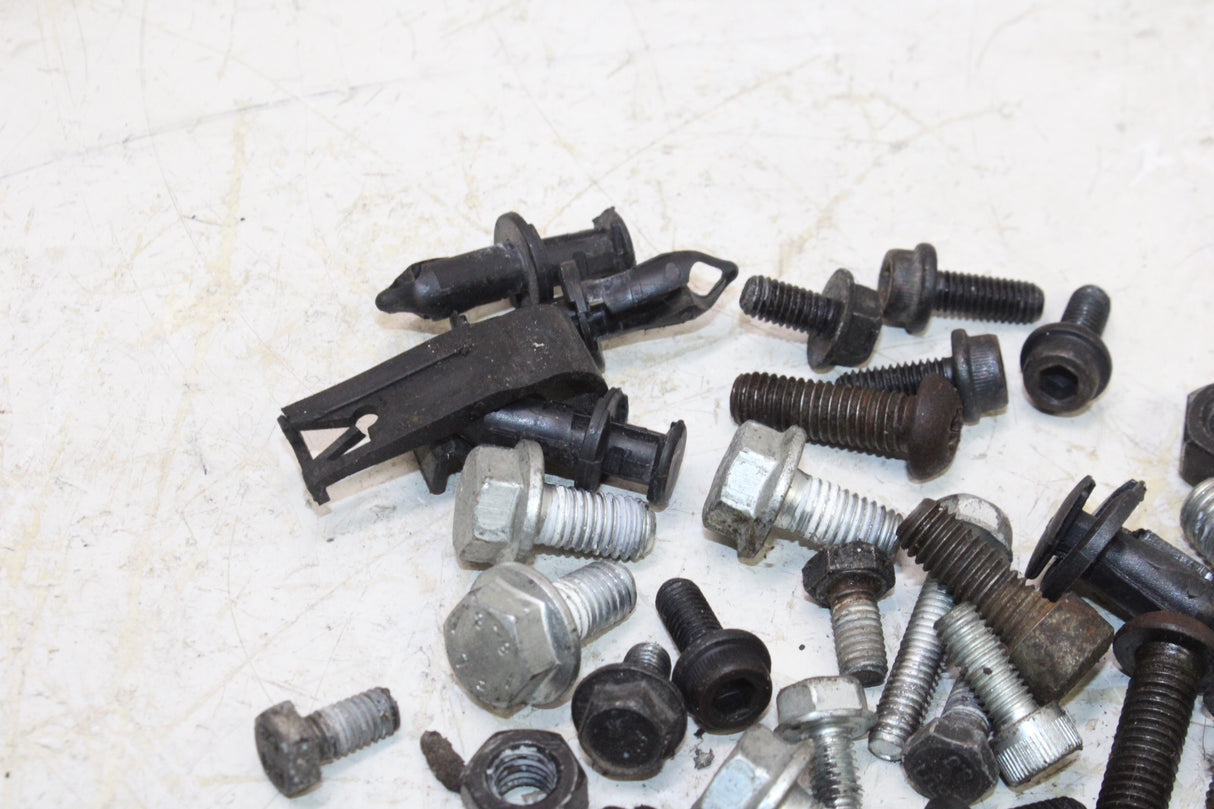 2009 Victory Vegas OEM ENGINE MOUNTING BOLTS HARDWARE MOTOR SCREWS