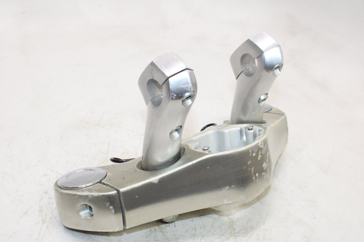 2009 Victory Vegas OEM FORKS UPPER TRIPLE TREE CLAMP