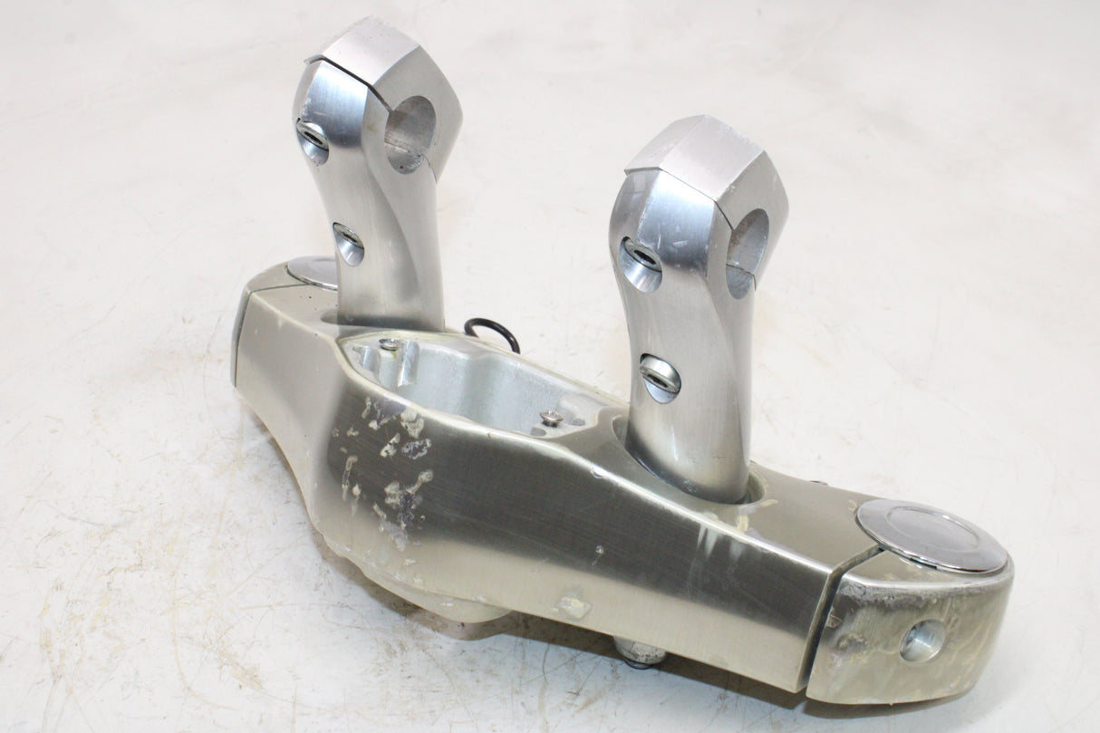 2009 Victory Vegas OEM FORKS UPPER TRIPLE TREE CLAMP