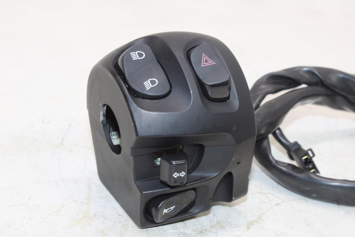 2009 Victory Vegas OEM LEFT CLIP ON HANDLE HORN SIGNALS SWITCH