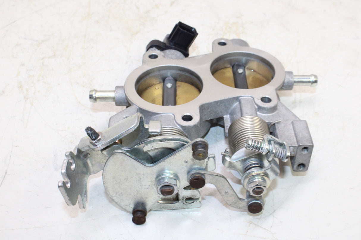 2009 Victory Vegas OEM MAIN FUEL INJECTORS / THROTTLE BODIES