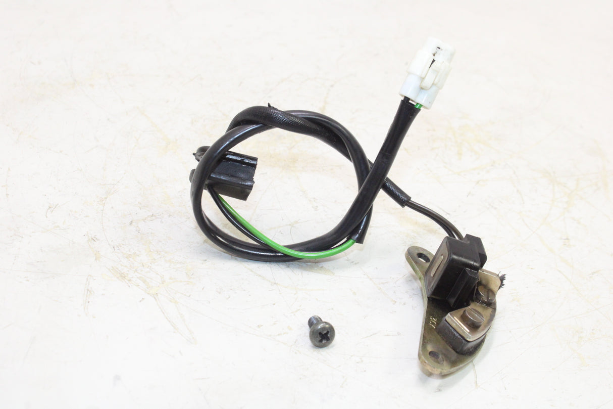 2001 Suzuki GSXR600 OEM ENGINE MOTOR COIL PICKUP PULSE PULSER SENSOR
