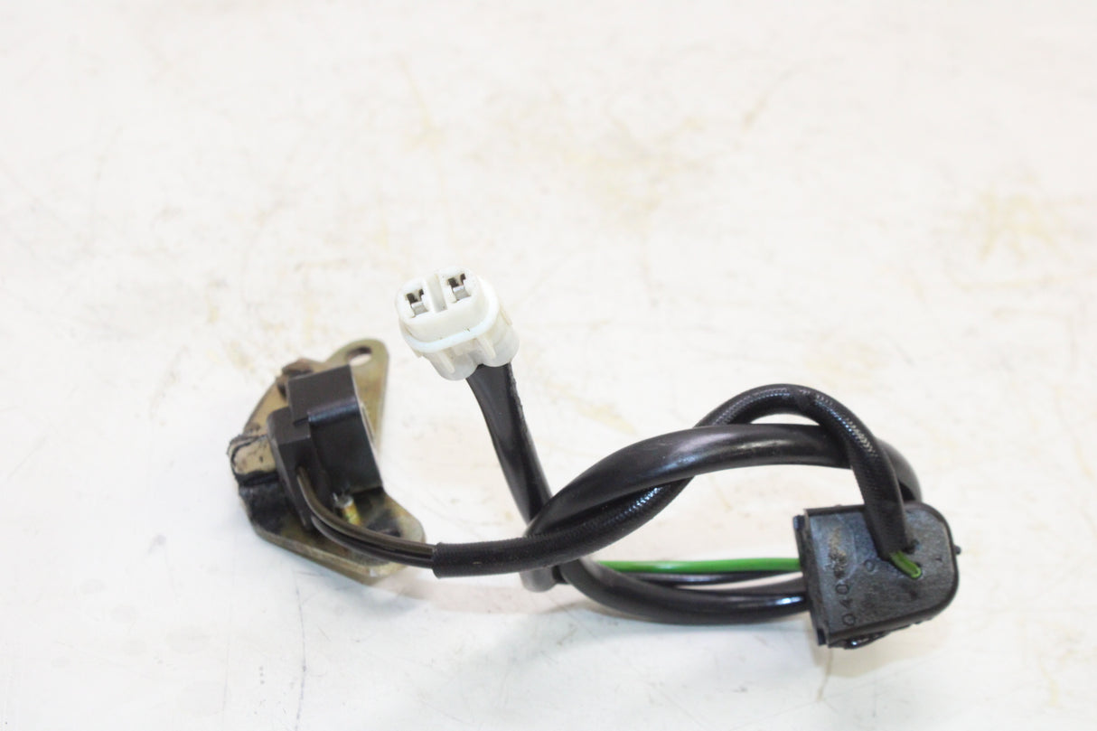 2001 Suzuki GSXR600 OEM ENGINE MOTOR COIL PICKUP PULSE PULSER SENSOR