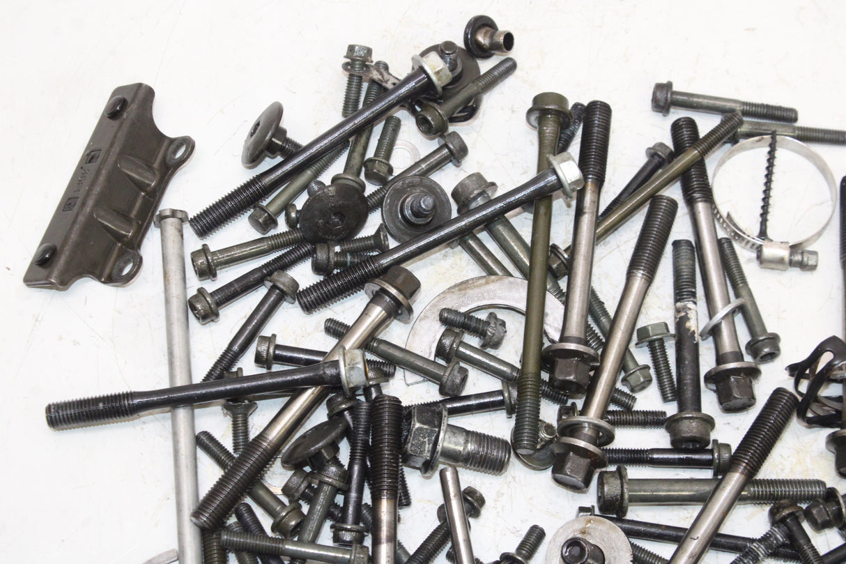 2001 Suzuki GSXR600 OEM ENGINE MOUNTING BOLTS HARDWARE MOTOR SCREWS
