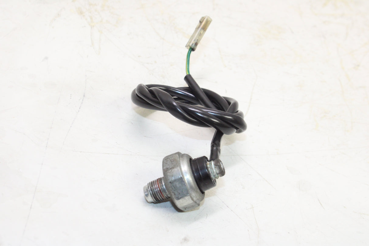 2001 Suzuki GSXR600 OEM OIL PRESSURE SENSOR