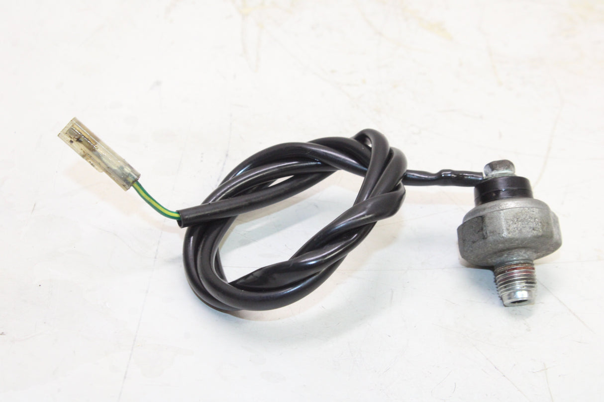 2001 Suzuki GSXR600 OEM OIL PRESSURE SENSOR