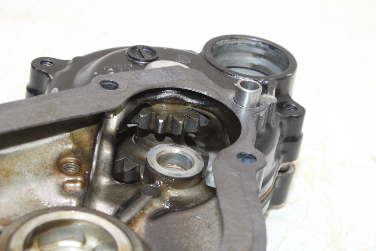 2001 Suzuki GSXR600 OEM ENGINE MOTOR TIMING CHAIN COVER