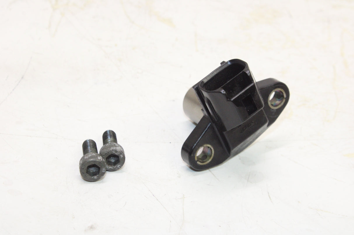2001 Suzuki GSXR600 OEM CRANKSHAFT POSTION PICK UP SENSOR