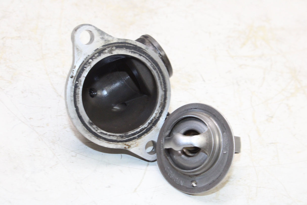 2001 Suzuki GSXR600 OEM THERMOSTAT W HOUSING ASSEMBLY