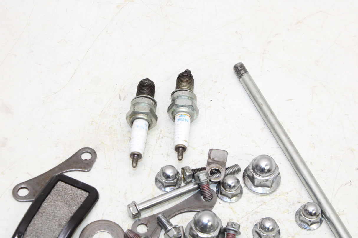 1997 Kawasaki Vulcan 1500 VN1500-A OEM ENGINE MOUNTING BOLTS MOTOR SCREWS