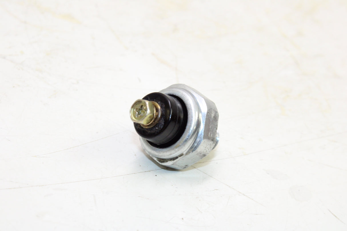 1997 Kawasaki Vulcan 1500 VN1500-A OEM OIL PRESSURE SENSOR