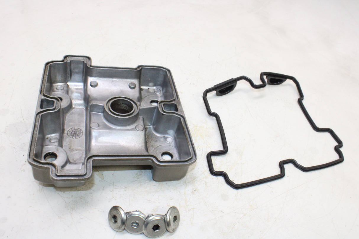 2008 Hyosung GT250 OEM FRONT ENGINE TOP END CYLINDER HEAD COVER