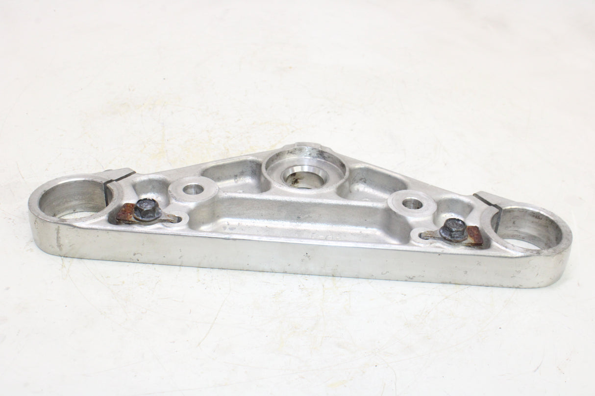 2004 Honda VTX1300C OEM FORKS UPPER TRIPLE TREE CLAMP