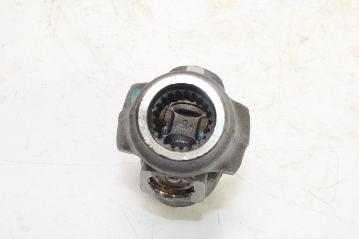 2004 Honda VTX1300C OEM REAR DRIVE SHAFT U JOINT
