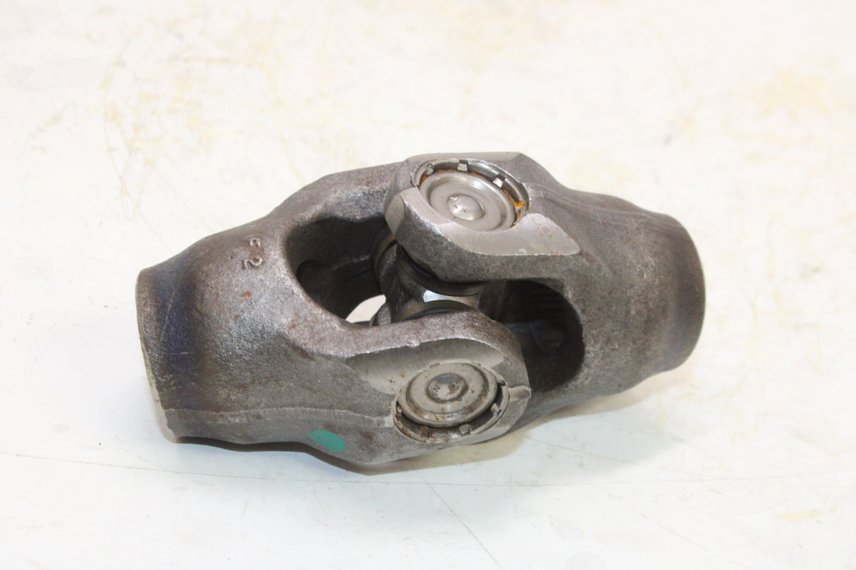 2004 Honda VTX1300C OEM REAR DRIVE SHAFT U JOINT