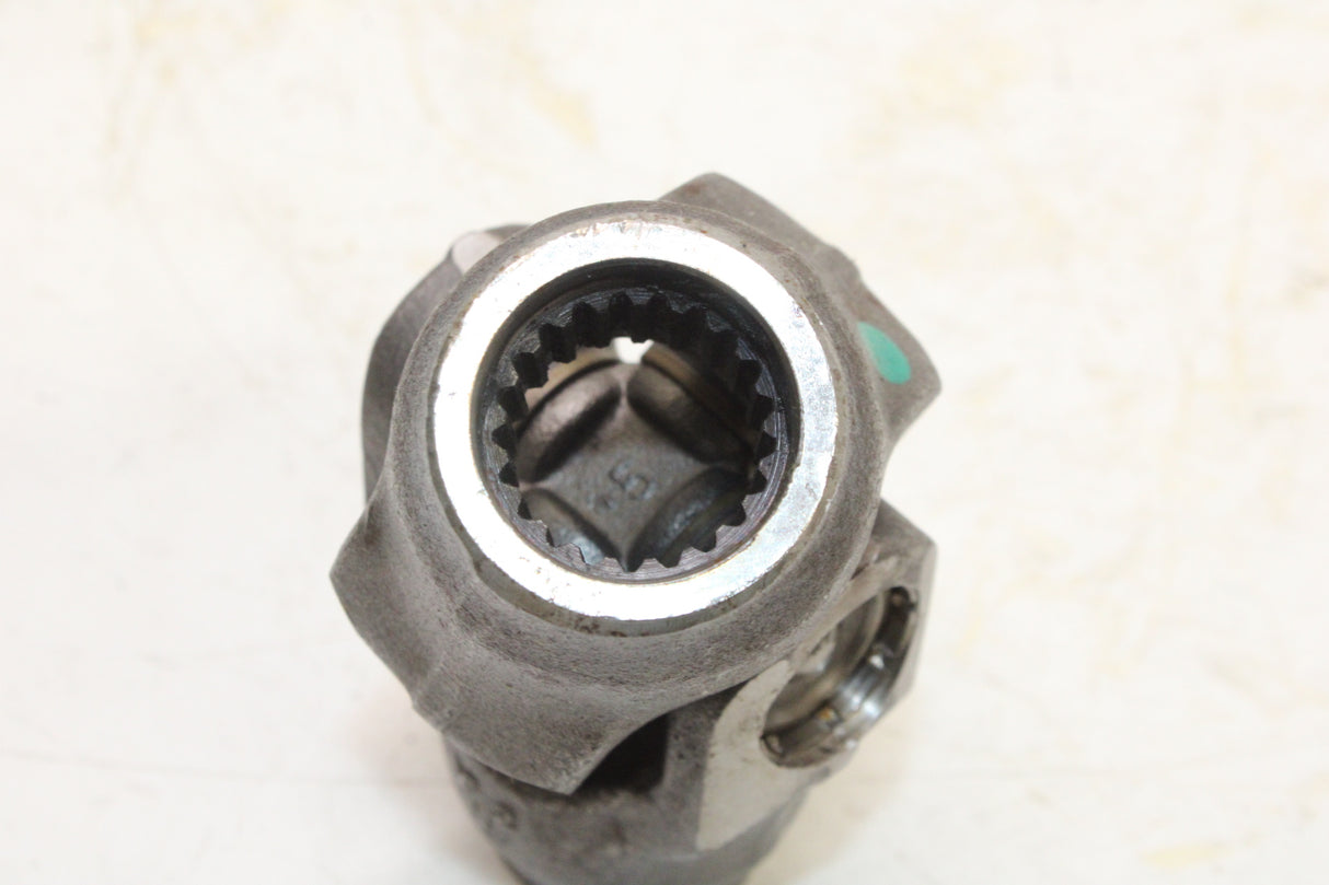 2004 Honda VTX1300C OEM REAR DRIVE SHAFT U JOINT